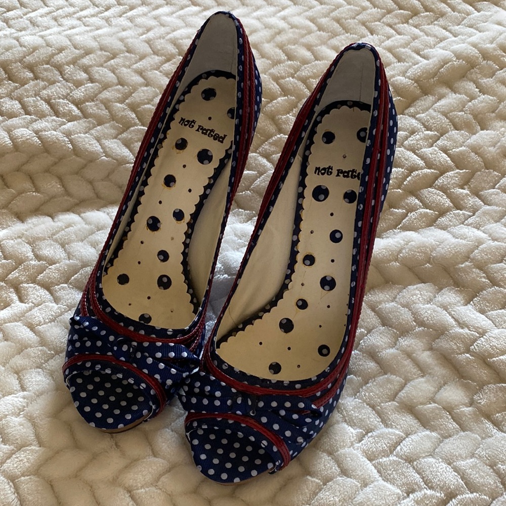 Like new, worn once for Halloween event
